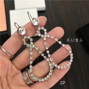 미우미우 귀걸이 M3200 2020/신상 (정품과 비교가능한 퀄리티)