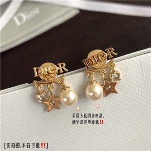 디올 귀걸이 D9182 2020/신상 (정품과 비교가능한 퀄리티)