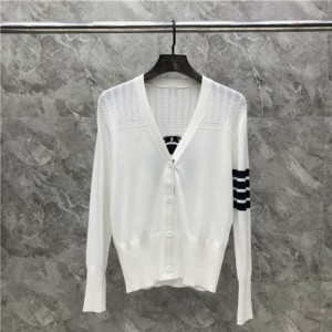 톰브라운 긴팔 가디건 T6650 2025/신상