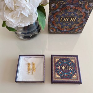 디올 귀걸이 D7680 2023/신상 (정품과 비교가능한 퀄리티)