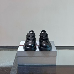 프라다 남성용 스니커즈 P76157-2 2024/신상