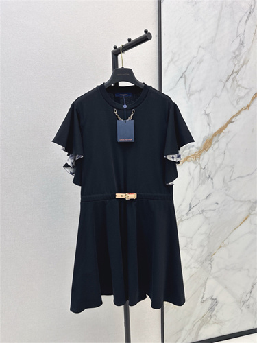 루이비통 반팔 원피스 L33201 2025/신상