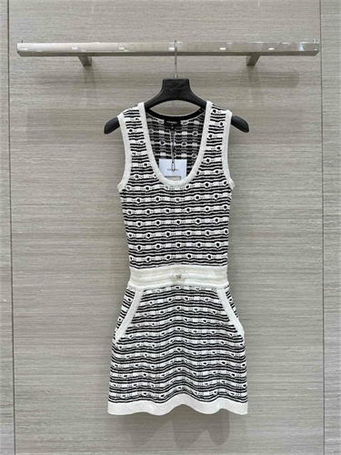 샤넬 니트 민소매 원피스 C53405 2025/신상