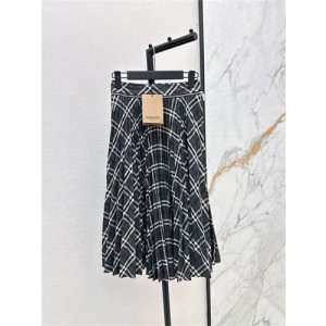 버버리 롱스커트 B73608 2025/신상