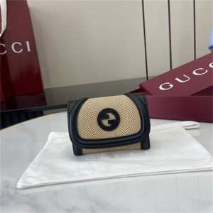 구찌 블론디 동전/카드/명함지갑 818811 2025/신상