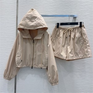 펜디 후드 트레이닝 세트 F83908 2025/신상