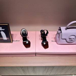 생로랑 여성용 샌들 (굽높이10.5CM) Y68775-2 2025/신상