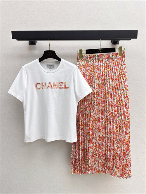 샤넬 긴팔 티셔츠 스커트 세트 C73507 2025/신상