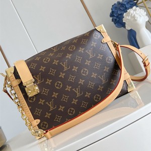 루이비통 사이드 트렁크 숄더백 GM M14513 2025/신상