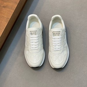 구찌 남성용 스니커즈 G82881-1 2025/신상