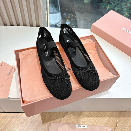 미우미우 여성용 단화 M82243-1 2025/신상