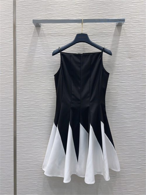 루이비통 민소매 원피스 L43407 2025/신상