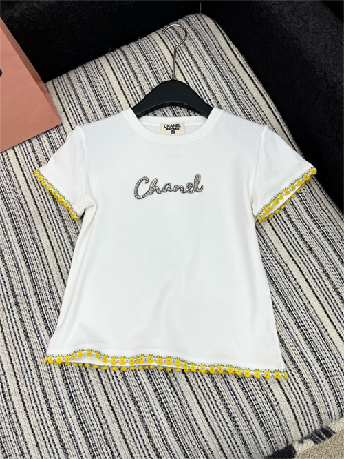 샤넬 반팔 티셔츠 C42056 2025/신상