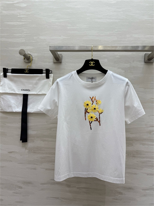 샤넬 반팔 티셔츠 C92050 2025/신상