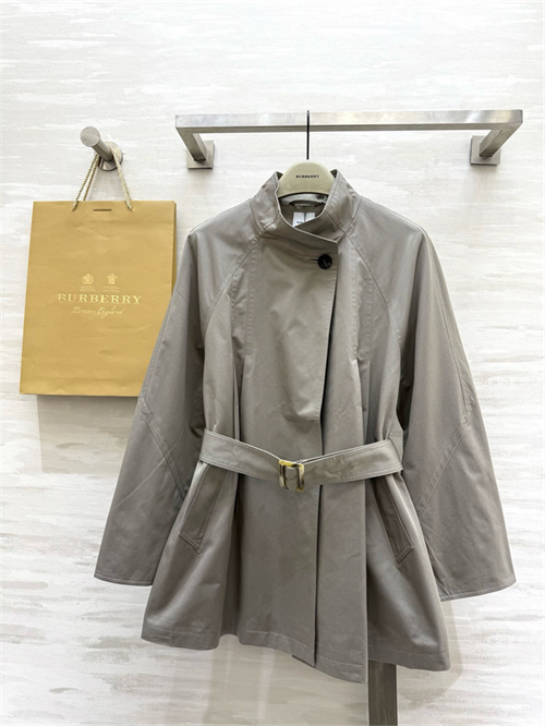 버버리 자켓 B84609 2025/신상