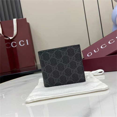 구찌 GG 엠블럼 반지갑 821200 2025/신상