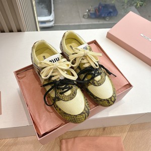 미우미우 여성용 스니커즈 M55624-1 2025/신상