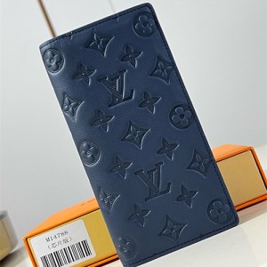 루이비통 멀티플 장지갑 M14788 2025/신상