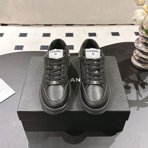 샤넬 여성용 스니커즈 C51888-2 2025/신상