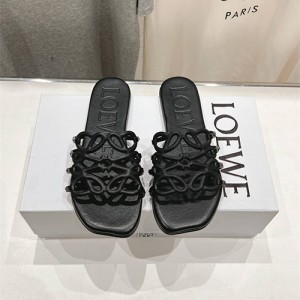 로에베 여성용 슬리퍼 L34221-1 2025/신상