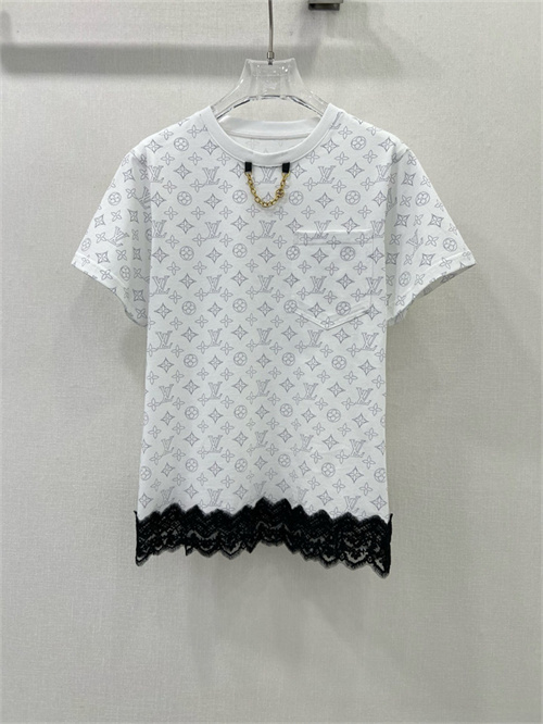 루이비통 반팔 티셔츠 L32108 2025/신상