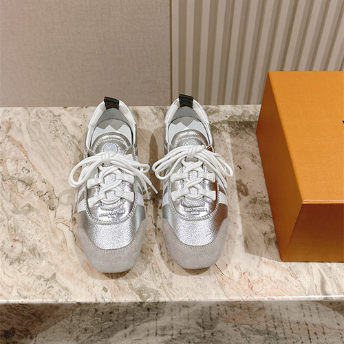 루이비통 남여공용 스니커즈 L93230-2 2025/신상