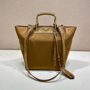 프라다 나일론과 미디움 토트백 1BG578 2025/신상