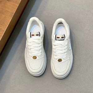 구찌 남성용 스니커즈 G83882-1 2025/신상