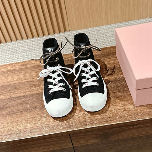미우미우 여성용 스니커즈 M54625-2 2025/신상