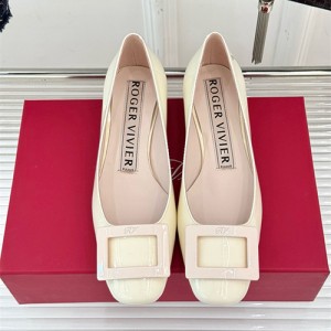 로저비비에 여성용 단화 (굽높이2.5CM) R33181-2 2025/신상