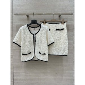 샤넬 반팔 가디건 스커트 세트 C72557 2025/신상