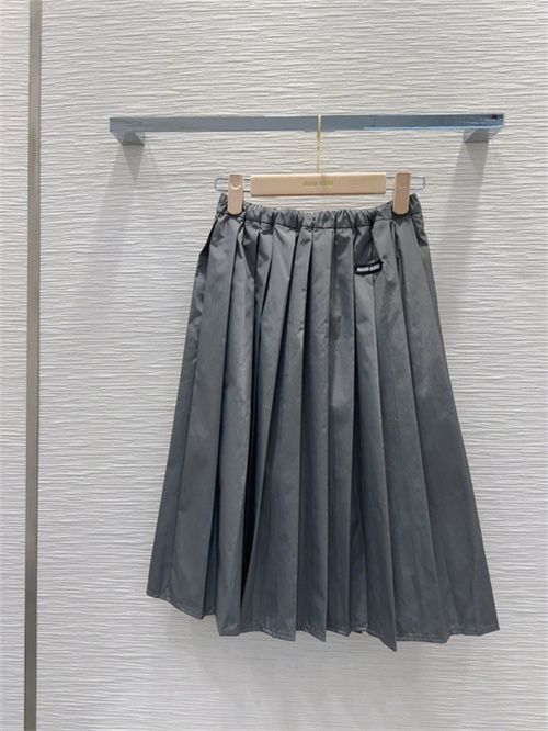 미우미우 스커트 M22905 2025/신상