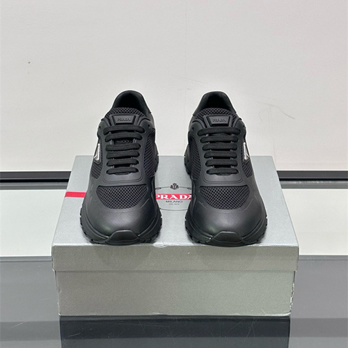 프라다 남성용 스니커즈 P97819-1 2025/신상