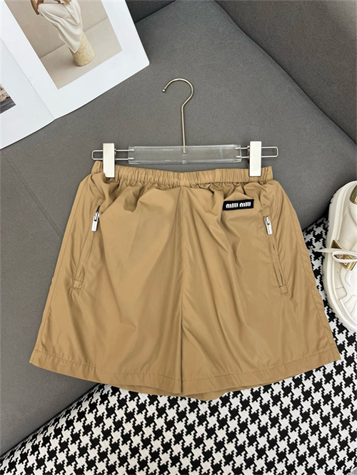 미우미우 반바지 M42459 2025/신상