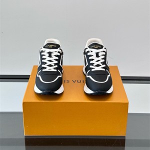 루이비통 남여공용 스니커즈 L94240-1 2025/신상