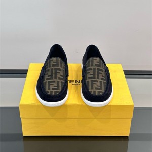 펜디 남성용 로퍼 F84479-2 2025/신상