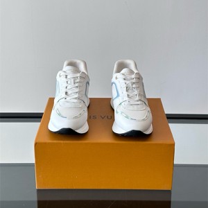 루이비통 남여공용 스니커즈 L94322-1 2025/신상