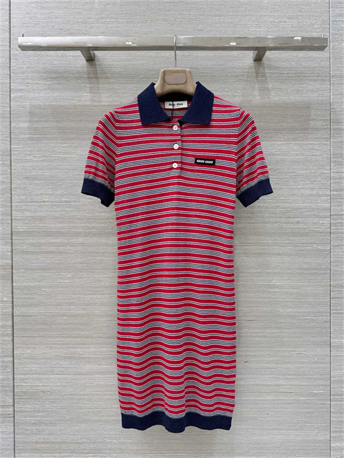 미우미우 폴로 원피스 M82607 2025/신상