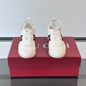 구찌 여성용 스니커즈 G70221-2 2025/신상