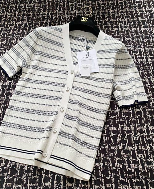 샤넬 반팔 가디건 C42251 2025/신상