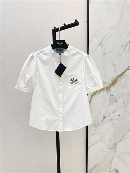 프라다 반팔 셔츠 P52601 2025/신상