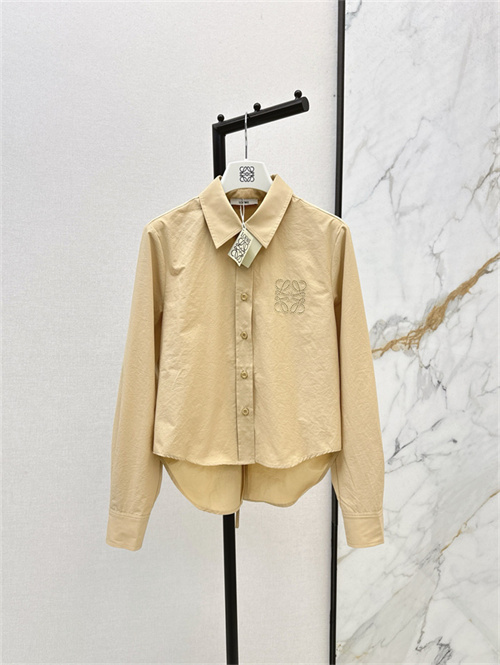 로에베 긴팔 셔츠 L92804 2025/신상