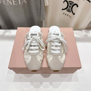 미우미우 여성용 슬리퍼 M90572-1 2025/신상