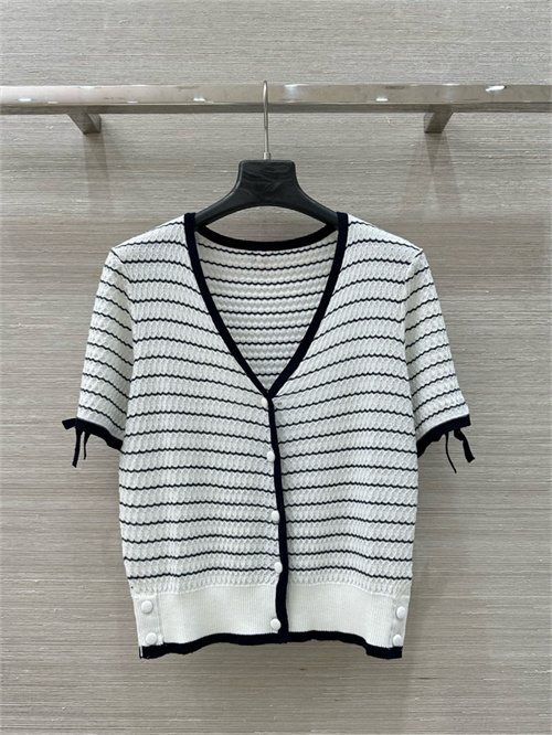 톰브라운 반팔 가디건 T22301 2025/신상