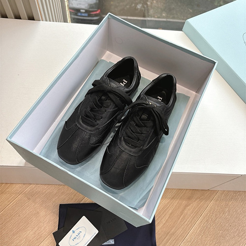 프라다 여성용 스니커즈 P68033-1 2025/신상