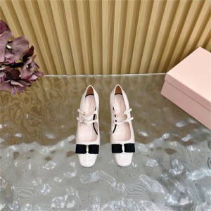 페레가모 여성용 구두 F75662-1 2025/신상