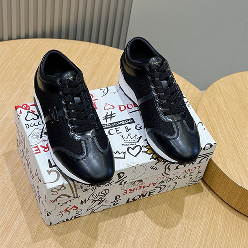 돌체앤가바나 남성용 스니커즈 D85513-2 2025/신상