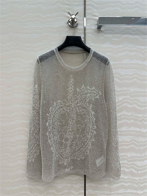 생로랑 긴팔 티셔츠 C13102 2025/신상