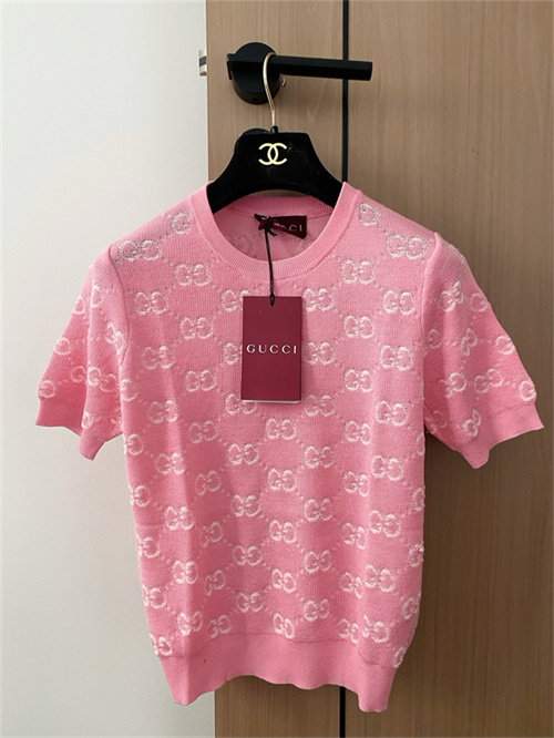 구찌 반팔 니트 G62058 2025/신상