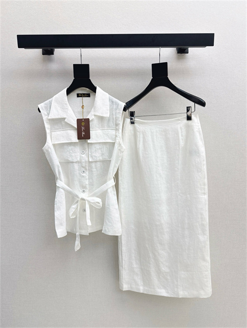 로로피아나 조끼 스커트 세트 L24603 2025/신상